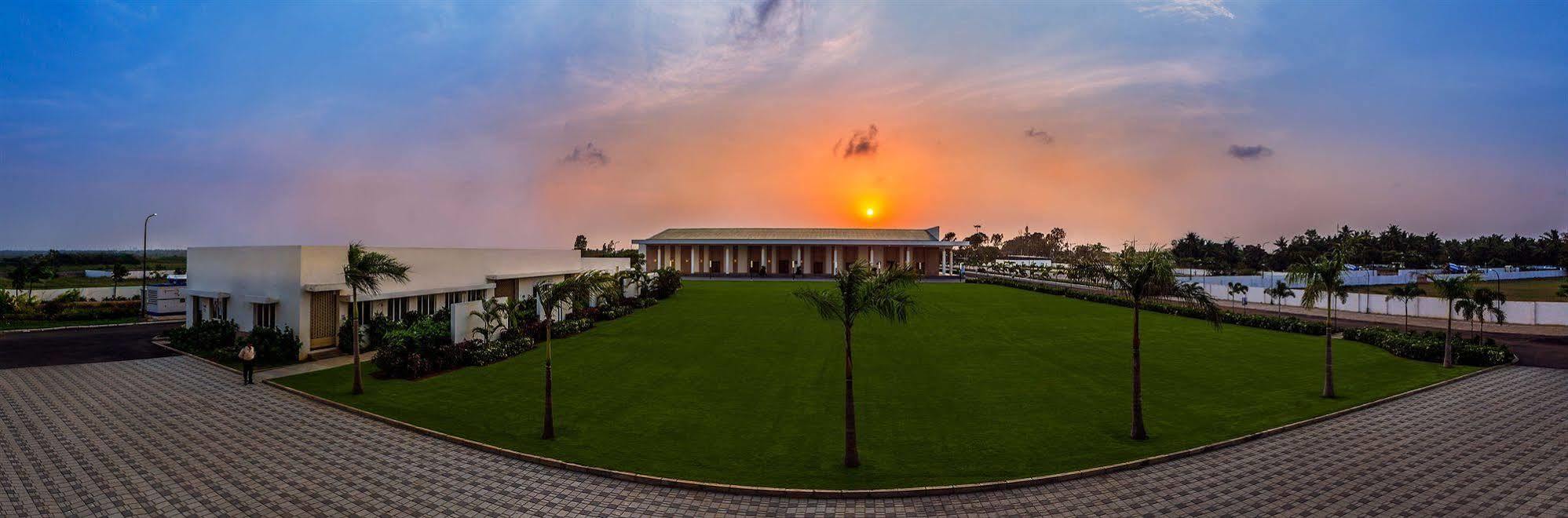Confluence Banquets And Resort Mahabalipuram Exterior foto